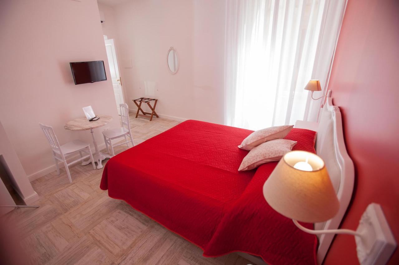 Il Gioiellino Art Bed & Breakfast 2*